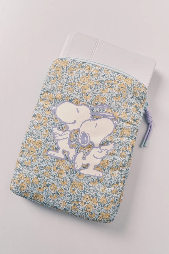 Akcesoria women'secret etui na tablet damskie 1373595 żółty