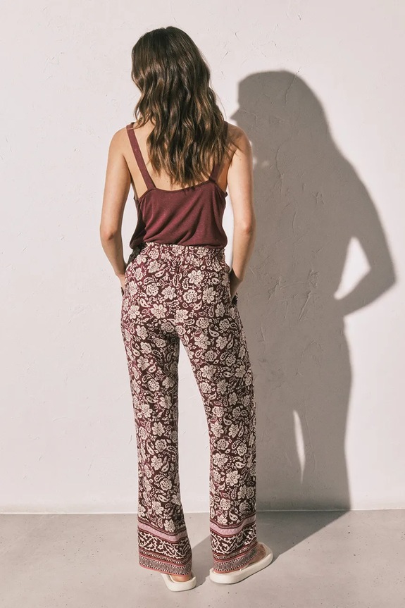 Odzież women'secret spodnie piżamowe damskie z wiskozy 5543719 bordowy