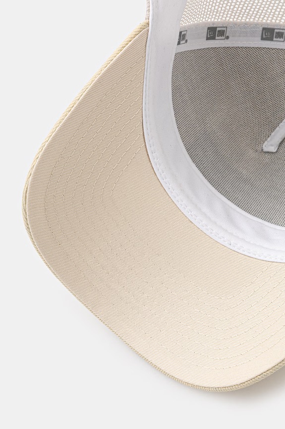 New Era καπέλο trucker DENIM LEATHER PATCH TRUCKER μπεζ 60856333