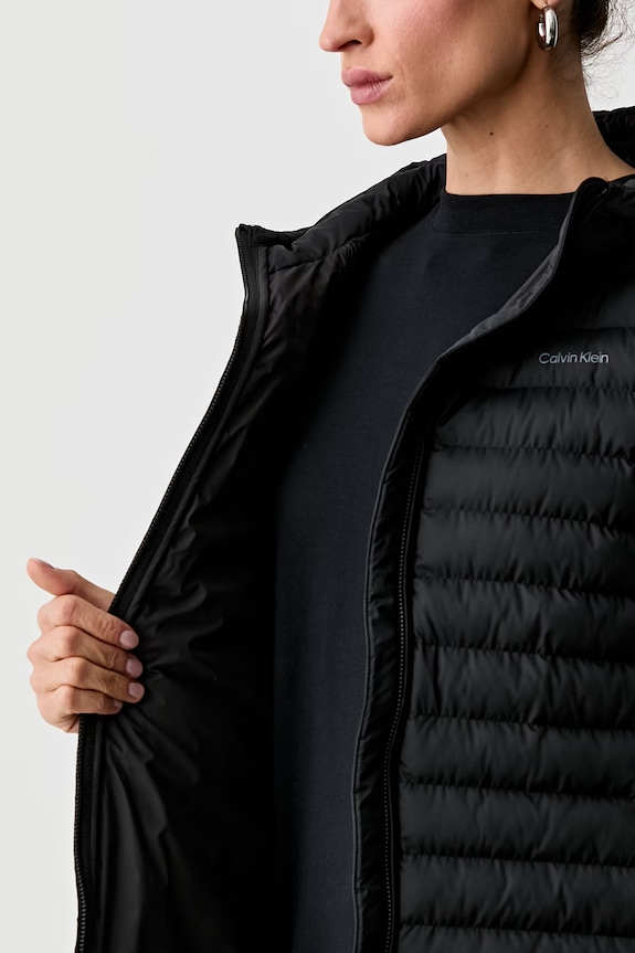 Calvin Klein krátka bunda dámska LV044G504G čierna