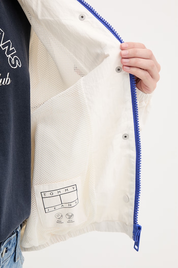 Tommy Jeans prechodná bunda dámska DW0DW22915