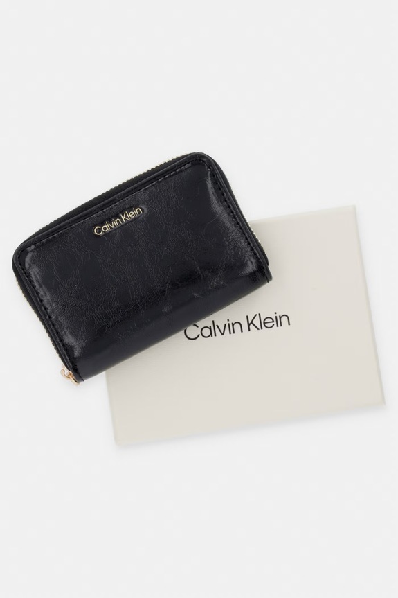Calvin Klein portfel damski z imitacji skóry LV04F1201G czarny