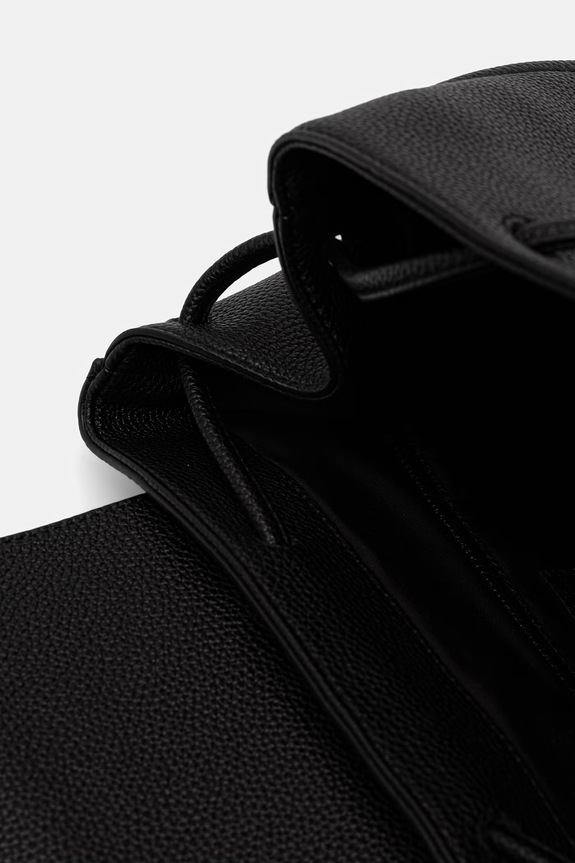 Calvin Klein plecak damski z imitacji skóry czarny LV04F3553G