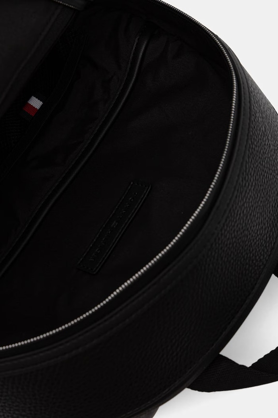 Tommy Hilfiger batoh pánský z imitace kůže černá AM0AM14431