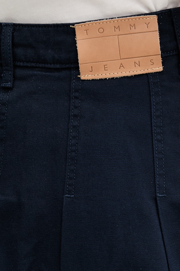 Tommy Jeans suknja A-kroja od pamuka mornarsko plava DW0DW23149