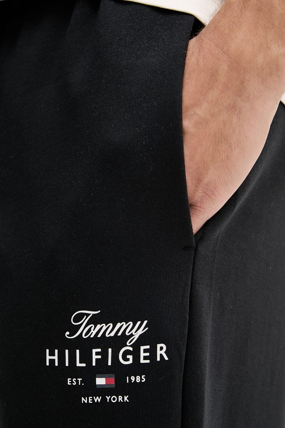 Tommy Hilfiger donji dio trenirke za muškarce od pamuka crna MW0MW44332