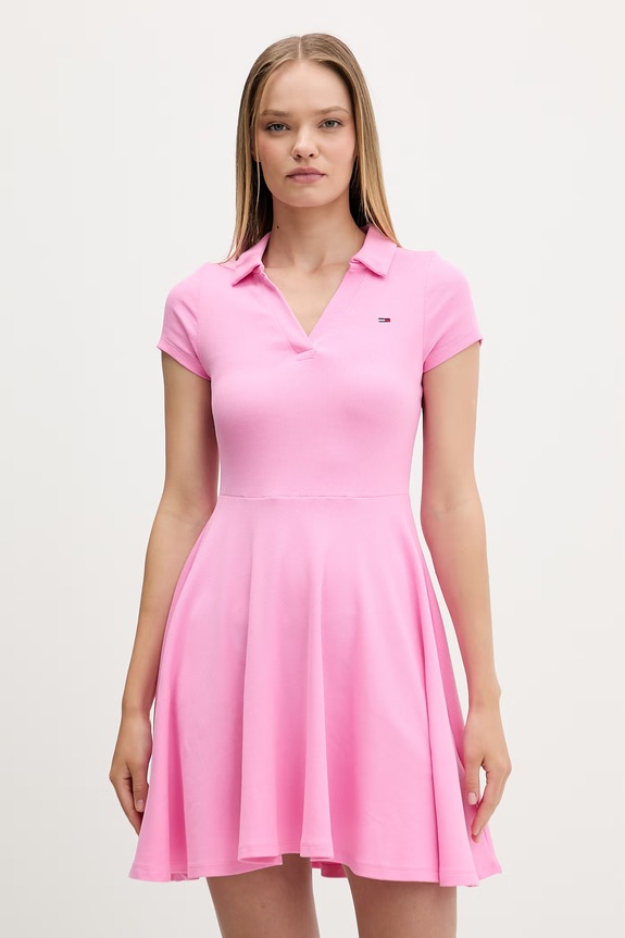 Tommy Jeans sukienka rozkloszowana bawełniana z elastanem różowy DW0DW22845