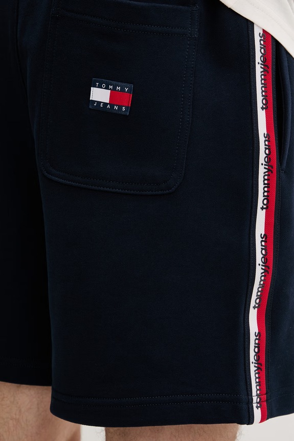 Tommy Jeans sportske kratke hlače za muškarce od pamuka mornarsko plava DM0DM23407