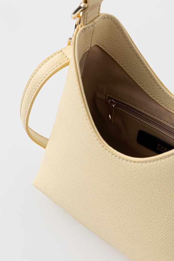 Furla hobo kabelka dámská kožená žlutá WE00876.ARE000.DFM00