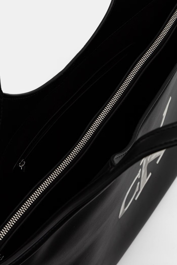 Calvin Klein kabelka typu shopper dámska z imitácie kože LV04F3562G čierna
