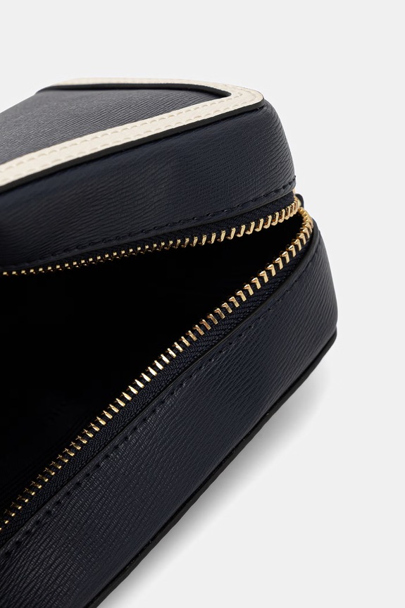 Tommy Hilfiger χιαστί γυναικεία από απομίμηση δέρματος AW0AW18899 σκούρο μπλε