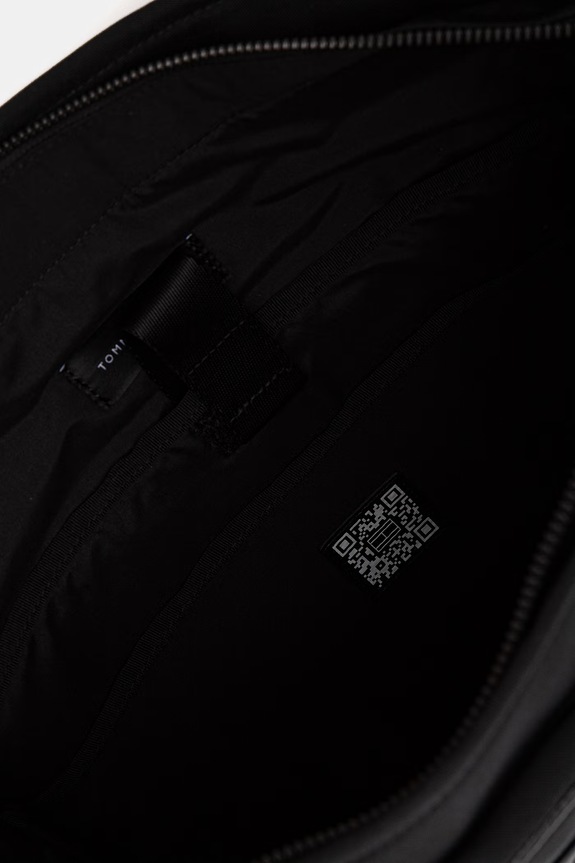 Tommy Hilfiger taška pánská AM0AM14444 černá