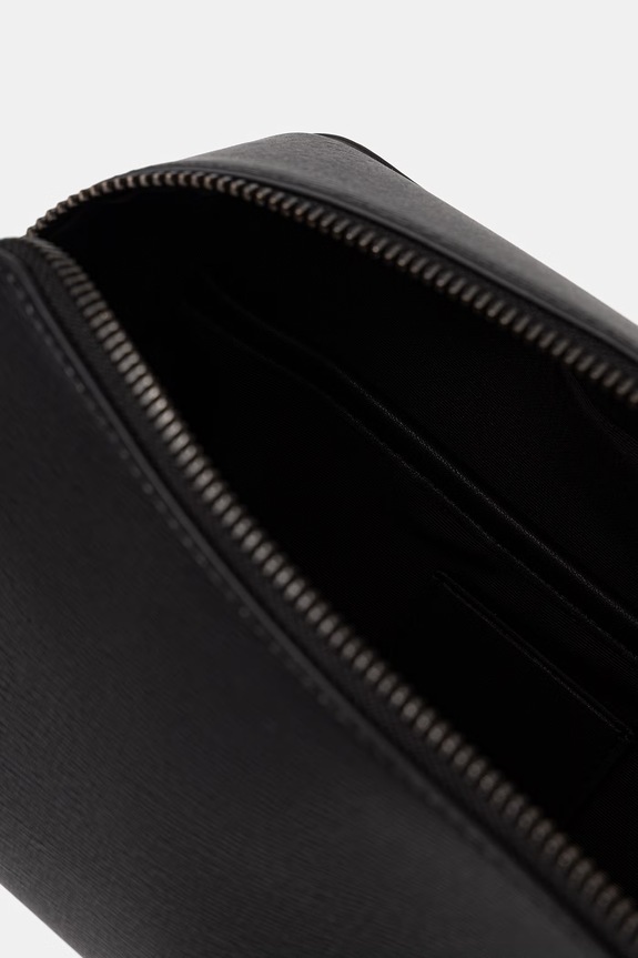 Calvin Klein kosmetyczka męska czarny LV04D1243G