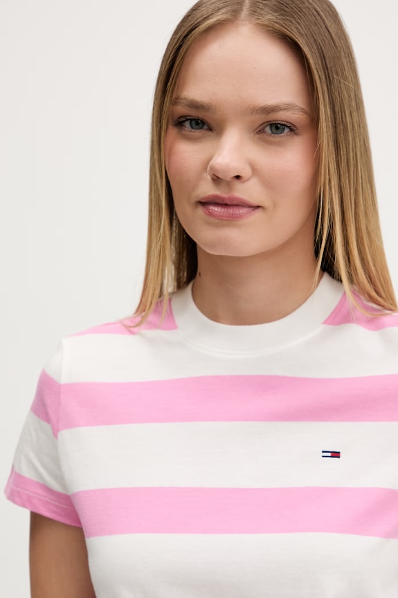 Tommy Jeans T-shirt damski bawełniany różowy DW0DW23801