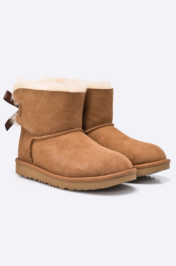 UGG - Botki dziecięce K MINI BAILEY BOW II 1017397K.CHE beżowy KW17