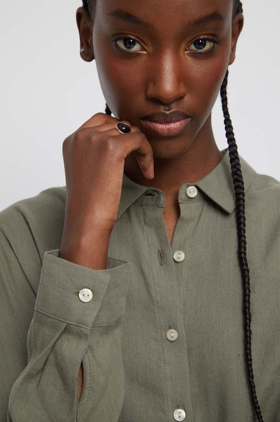 Košeľa dámska z hladkej látky zelená farba RS23-KDD081