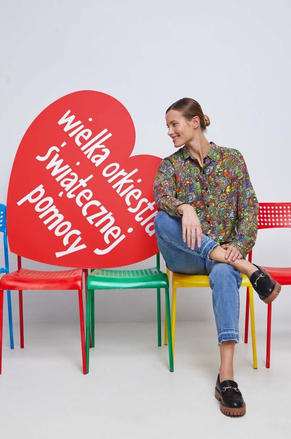 Koszula damska z kolekcji WOŚP x Medicine kolor multicolor casual multicolor RS23.KDD150