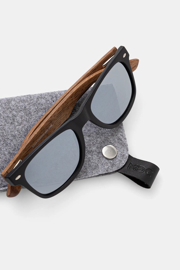 Akcesoria Okulary przeciwsłoneczne męskie z powłoką Revo i polaryzacją kolor czarny RS24-OKM500 czarny