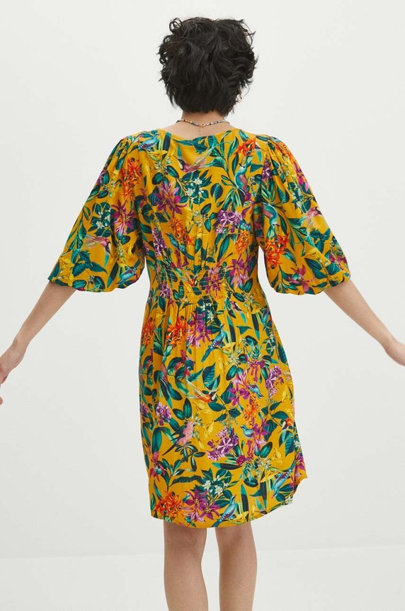 Ruházat Medicine ruha RS24-SUD072 sárga