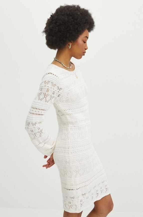 Sukienka damska mini z ażurowej dzianiny kolor beżowy bawełna beżowy RS24-SUD709