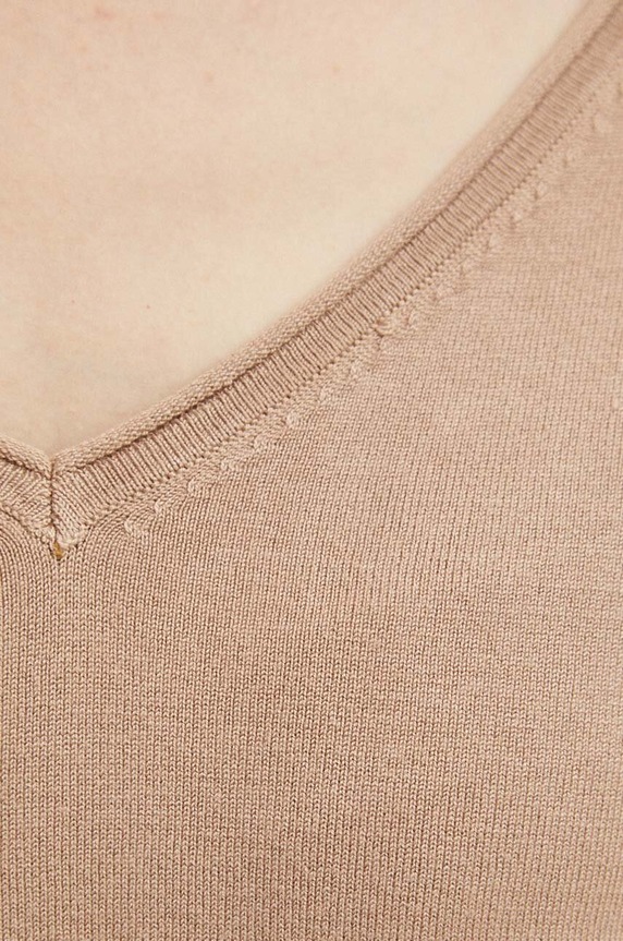 Sweter damski ze spiczastym dekoltem kolor beżowy RS24.SWD010 beżowy