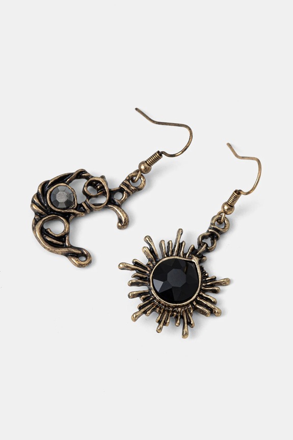 Náušnice dámske s ozdobnými príveskami zlatá farba zlatá RS25-AKD104