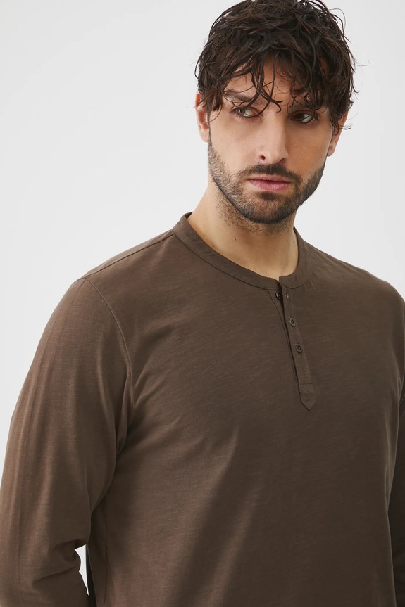 Longsleeve bawełniany męski gładki kolor brązowy RS25-BUM050 brązowy