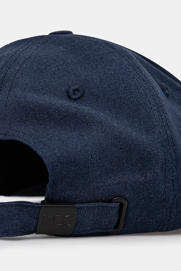 Akcesoria Czapka z daszkiem z lnem męska z ozdobną naszywką kolor granatowy RS25-CAM502 granatowy
