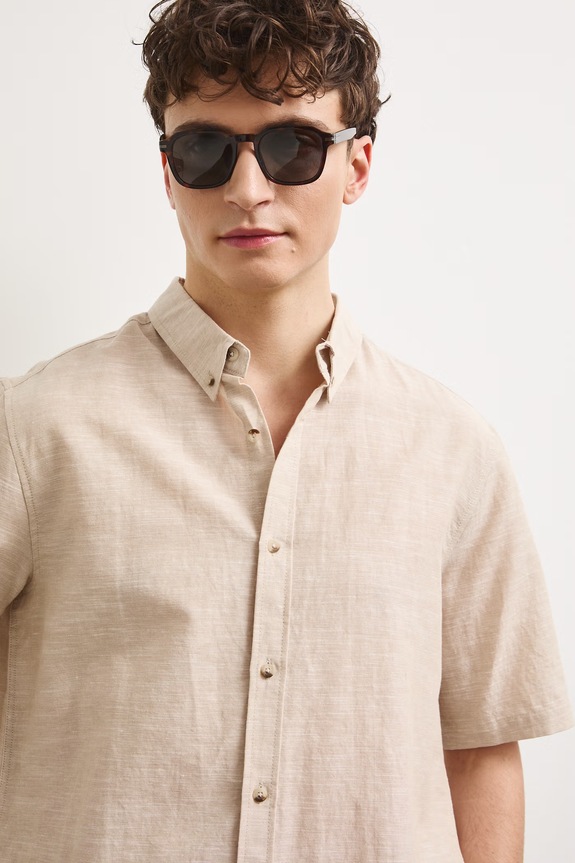 Koszula lniana męska z kołnierzykiem button-down kolor beżowy beżowy RS25-KKM070