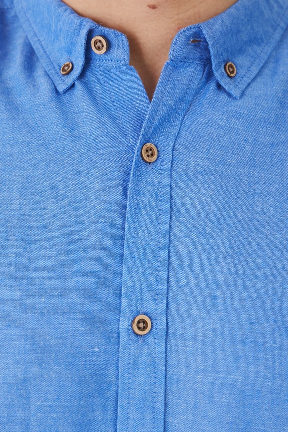 Koszula z lnem męska z kołnierzykiem button-down kolor niebieski RS25-KKM070 niebieski