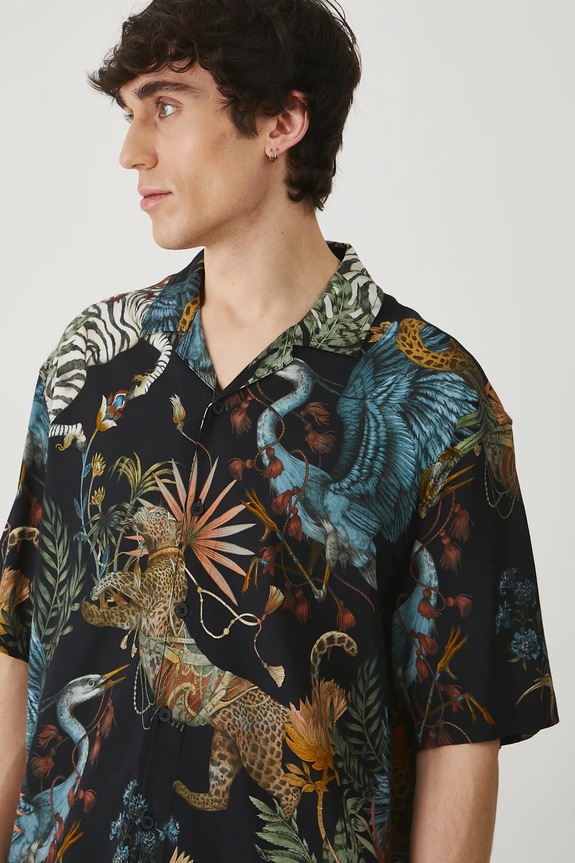 Košeľa pánska s golierom typu resort vzorovaná viac farieb RS25-KKM800 viacfarebná