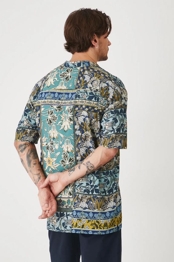 Odzież Koszula męska z kołnierzykiem klasycznym wzorzysta kolor multicolor RS25-KKM900 multicolor