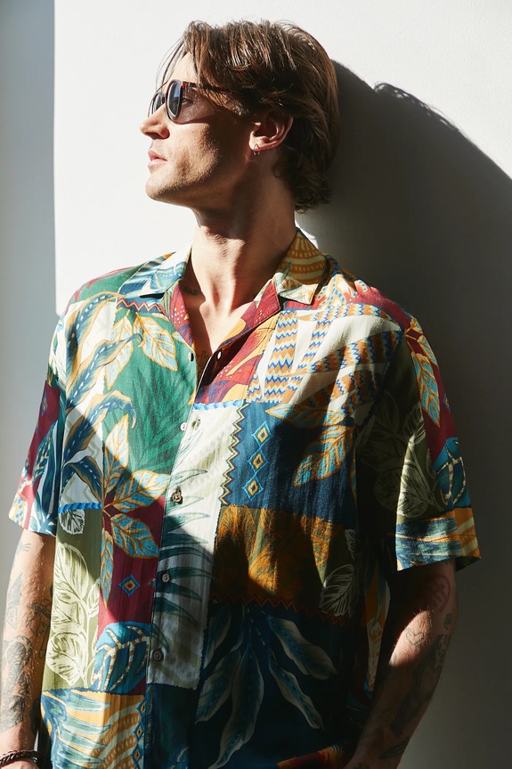 Koszula z domieszką lnu męska wzorzysta kolor multicolor casual multicolor RS25-KKMA15