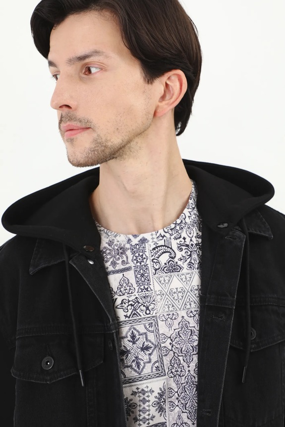 Kurtka jeansowa bawełniana męska z kapturem kolor czarny czarny RS25.KUM400