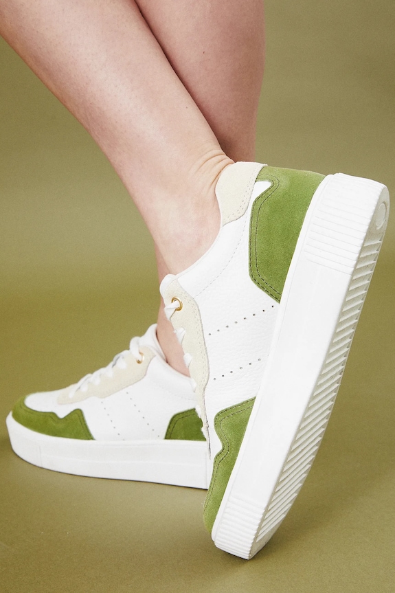 Sneakersy skórzane damskie z zamszowymi wstawkami kolor biały platforma biały RS25-OBD303