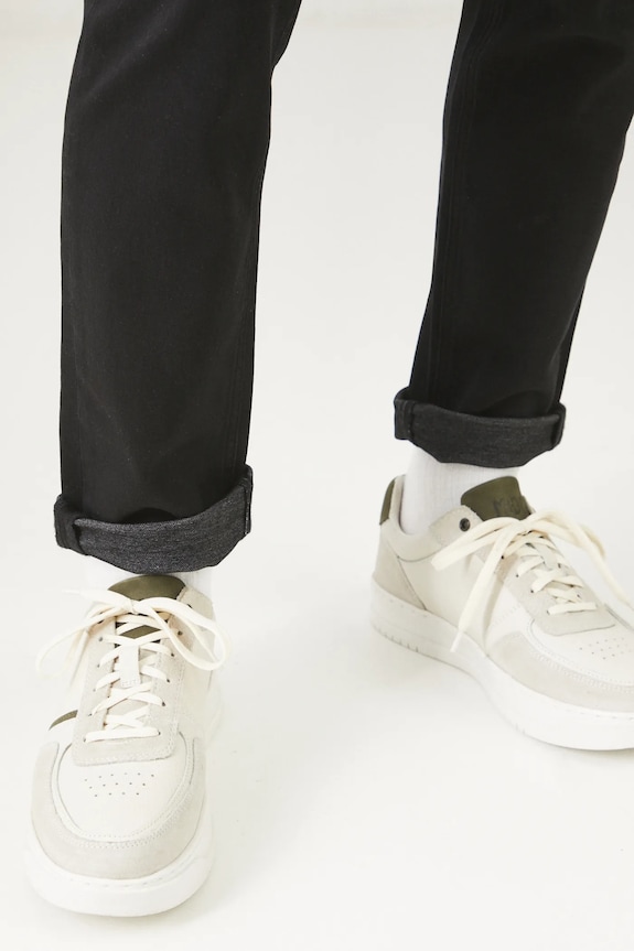 Kožené sneakers boty se semišovými vsadkami bílá barva RS25-OBM302