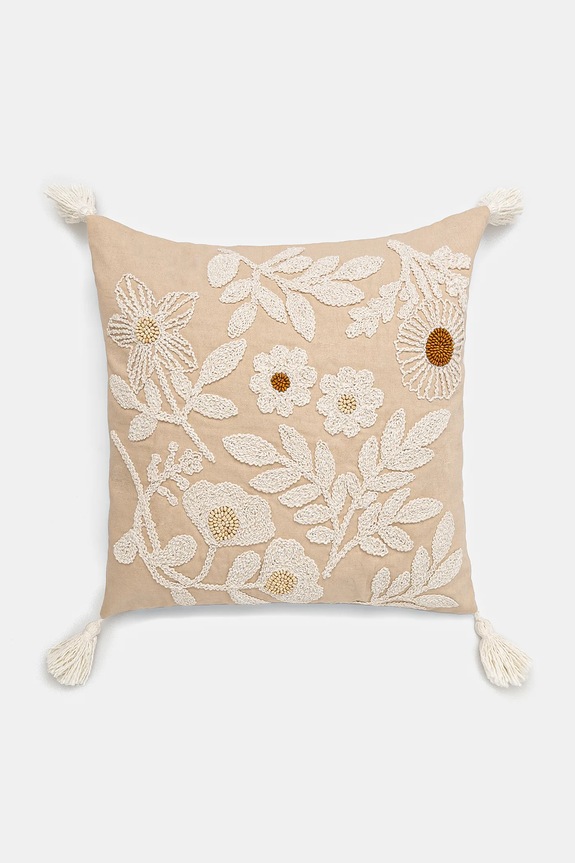 Dekoratívna obliečka na vankúš s ozdobnou aplikáciou 45 x 45 cm viac farieb viacfarebná RS25-PSU510