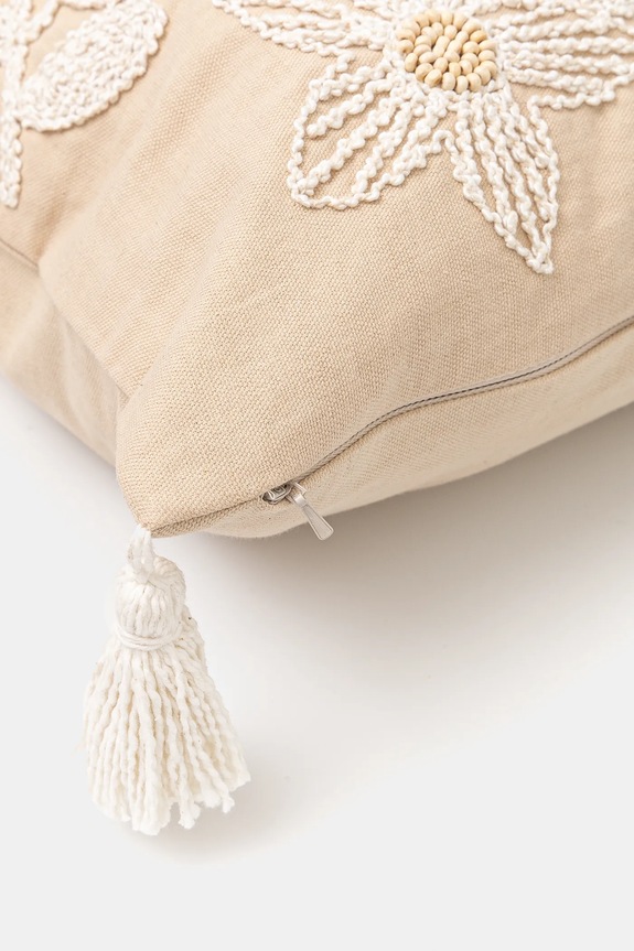 Dekoratívna obliečka na vankúš s ozdobnou aplikáciou 45 x 45 cm viac farieb RS25-PSU510 viacfarebná RS25