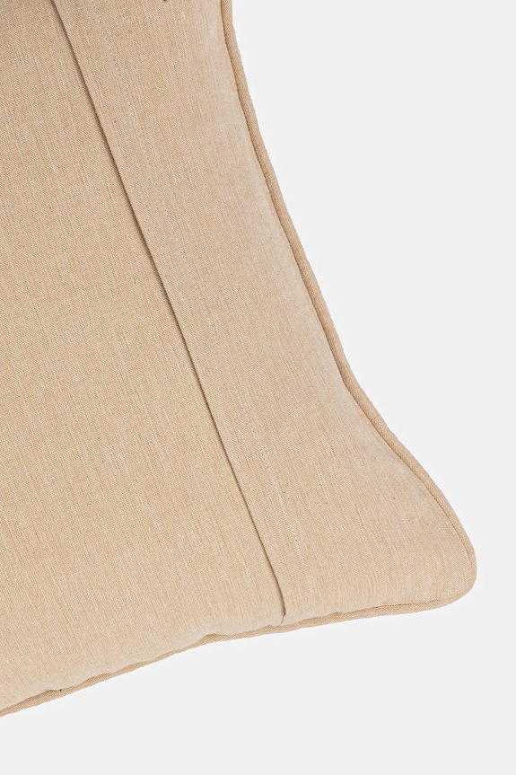 Spálňa Dekoratívna obliečka na vankúš s ozdobnou aplikáciou 45 x 45 cm béžová farba RS25-PSU518 béžová
