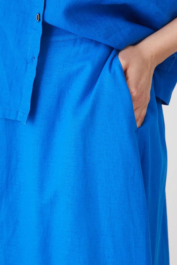 Spódnica z lnem damska midi gładka kolor niebieski niebieski RS25-SDD908