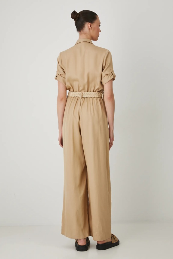 Odzież Kombinezon damski z paskiem z lyocellu kolor beżowy RS25-SKD801 beżowy