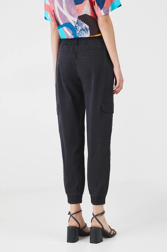 Odzież Spodnie damskie jogger z kieszeniami cargo kolor czarny RS25.SPD041 czarny