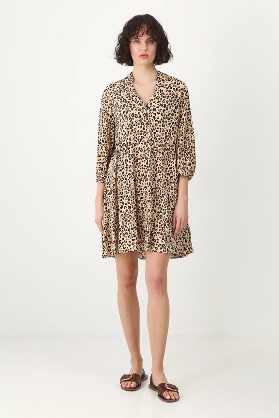 Sukienka mini z wiskozy w panterkę kolor beżowy tkanina beżowy RS25-SUD051