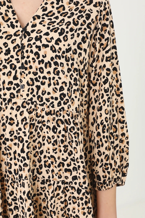 Sukienka mini z wiskozy w panterkę kolor beżowy RS25-SUD051 beżowy