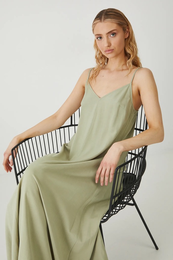 Sukienka z domieszką lnu damska maxi gładka kolor zielony zielony RS25-SUD095