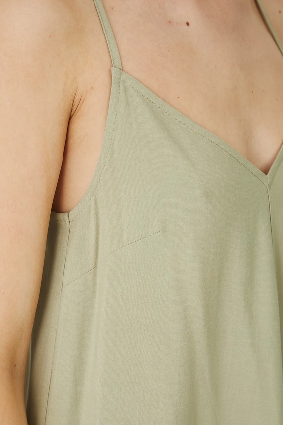 Sukienka z domieszką lnu damska maxi gładka kolor zielony RS25-SUD095 zielony