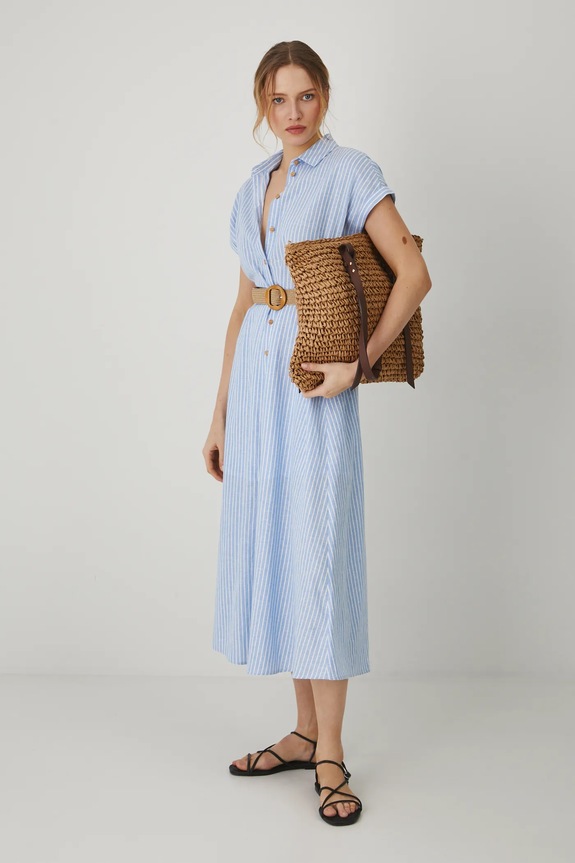 Sukienka z lnem damska midi z paskiem kolor niebieski midi niebieski RS25-SUD705