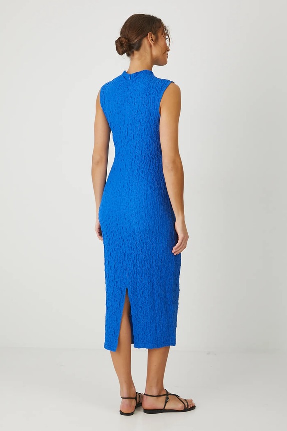 Odzież Sukienka damska midi z fakturą kolor niebieski RS25-SUD805 niebieski