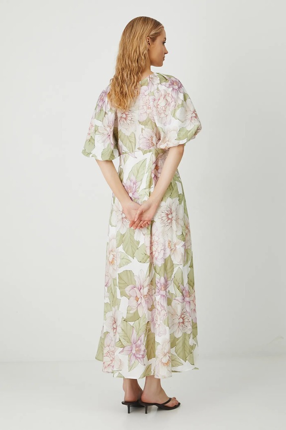 Odzież Sukienka damska midi w kwiaty kolor biały RS25-SUD905 biały