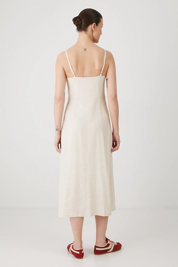 Sukienka z lnem damska midi gładka kolor beżowy beżowy RS25-SUD906